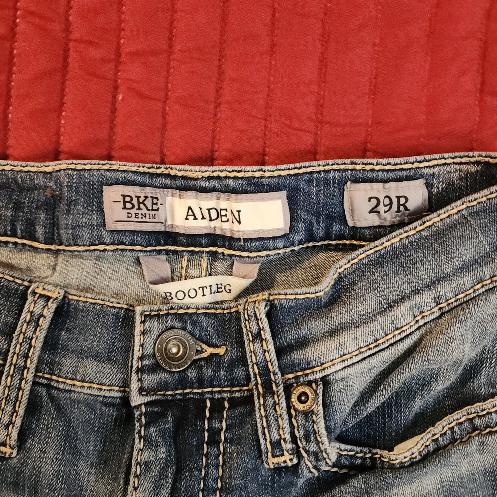 E33 BKE Aiden Bootleg Jeans Women 29R Blue Distressed Stretch Low Rise 31 Inseam